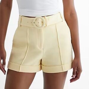 Express Women's White High-Waisted Shorts Size 2. NWT